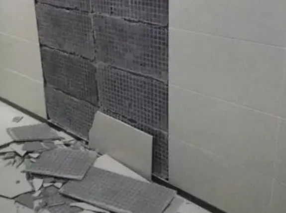 加查瓷砖空鼓维修公司分享下加查墙砖松动维修的知识